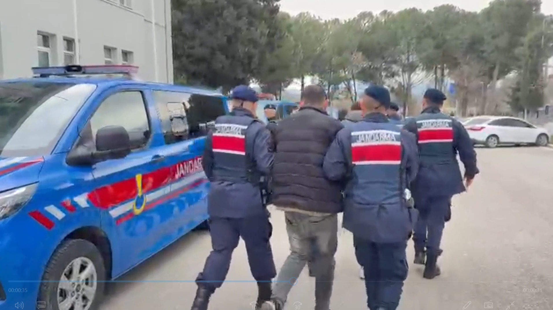 12 I L D E 15 O R G A N I Z E S U C O R G U T U N E O P E R A S Y 1165035 346082