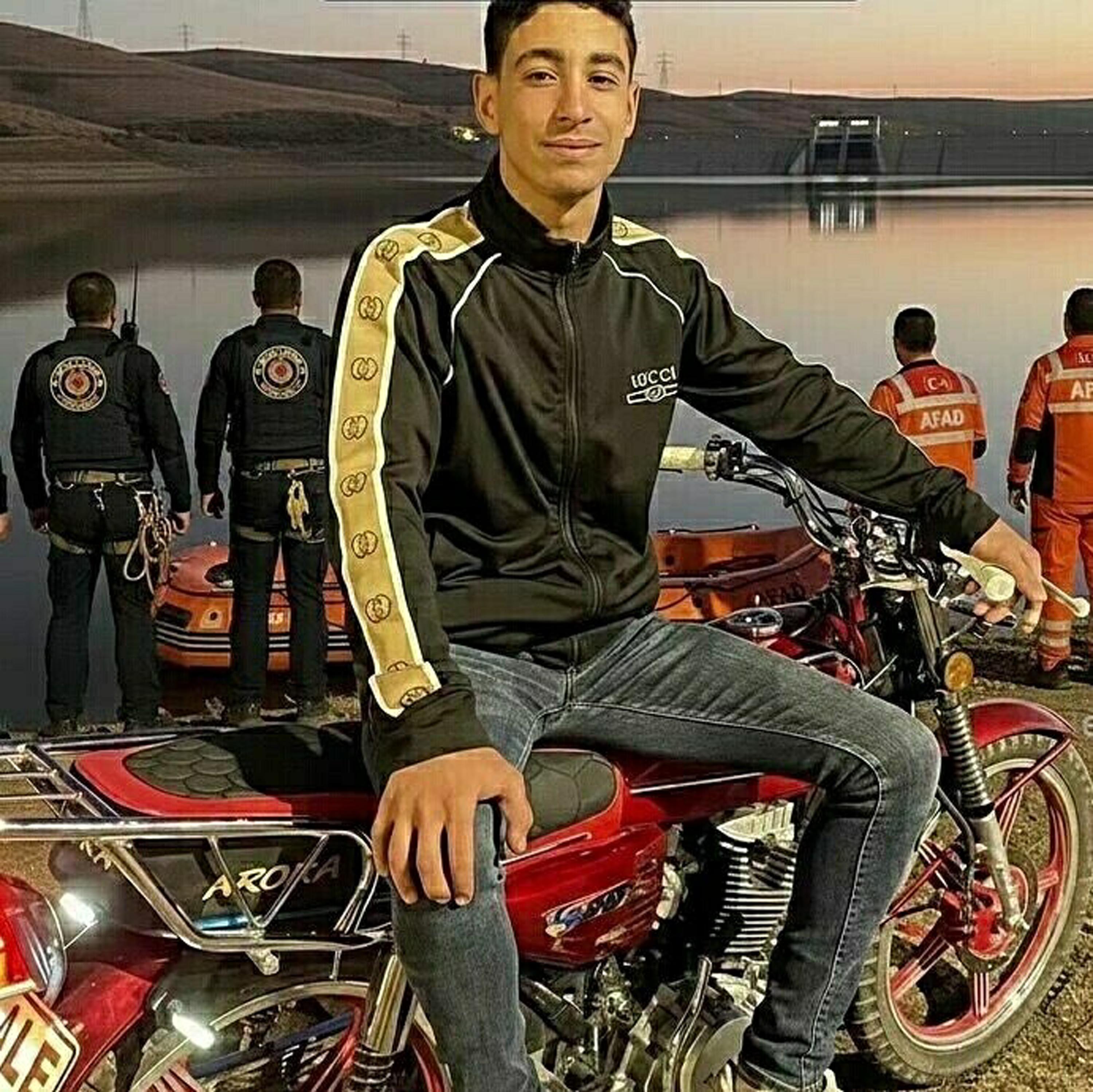 18 Y A S I N D A K I H A L I L B U R A K I N G O L E T T E C A N 1170434 347631