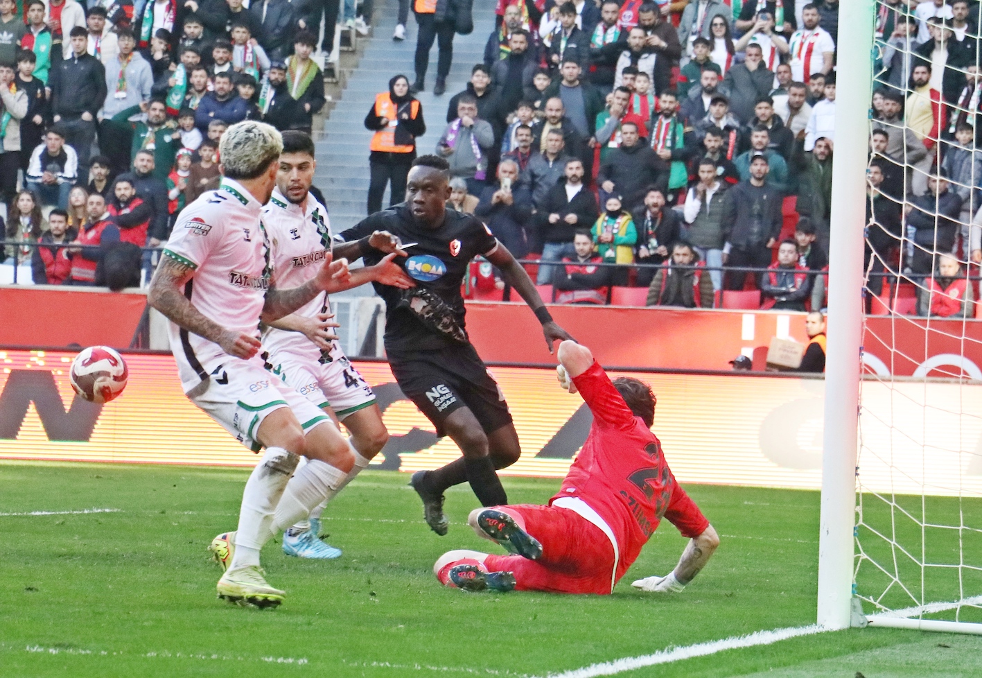 A M E D S P O R T I F F A A L I Y E T L E R S A K A R Y A S P O R 1169430 347350