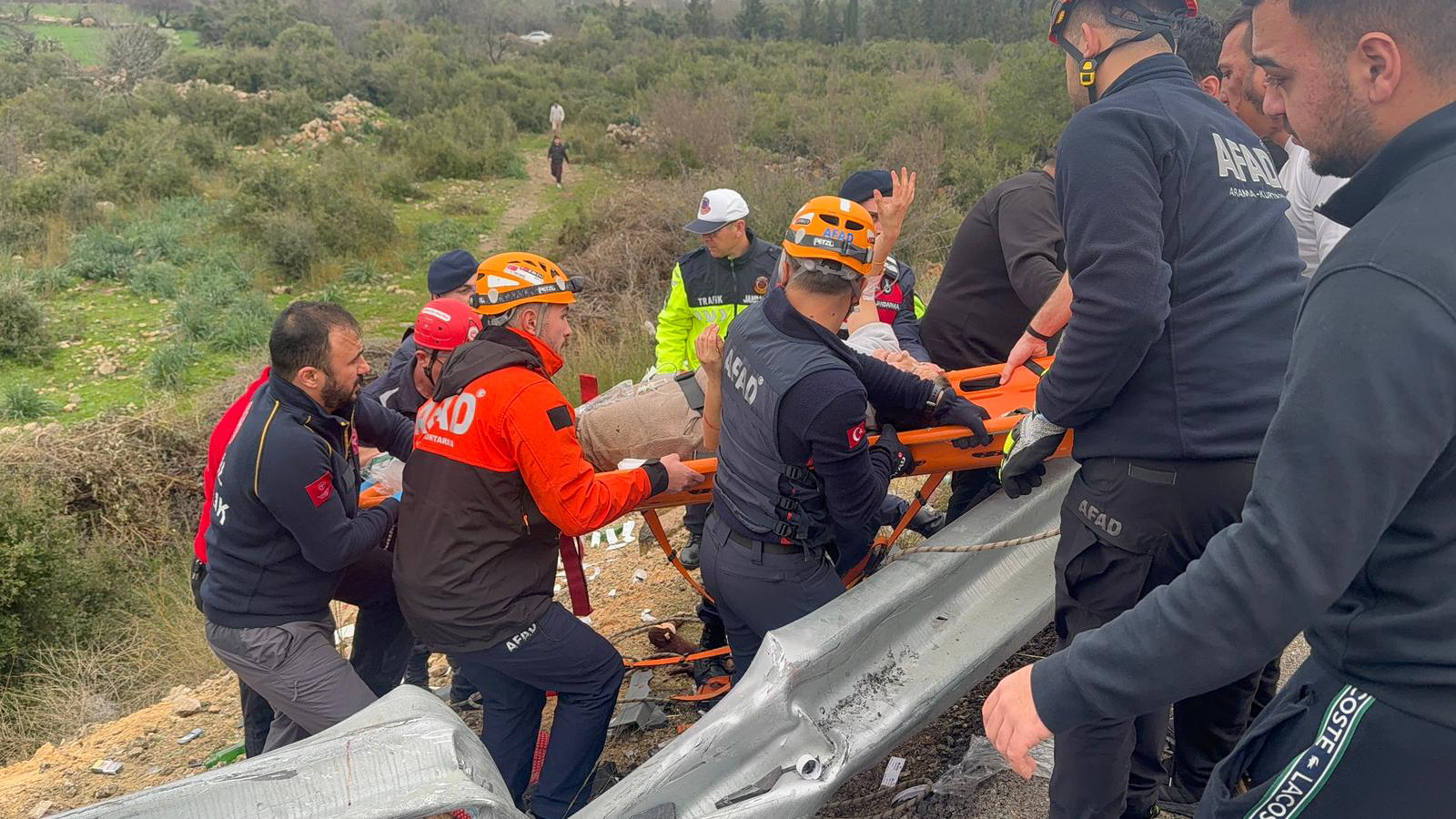 A N T A L Y A D A Y O L C U O T O B U S U D E V R I L D I 8 O L U 1144424 339797