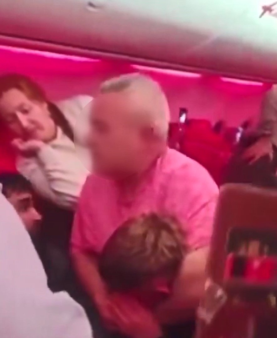 I S T A N B U L A N T A L Y A D A N K A L K A N U C A K T A K I Y 1167036 346660