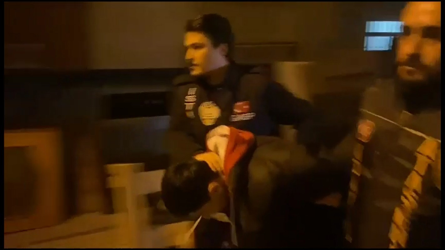 I S T A N B U L A T A S E H I R D E I S Y E R I K U R S U N L A Y 1161514 344980