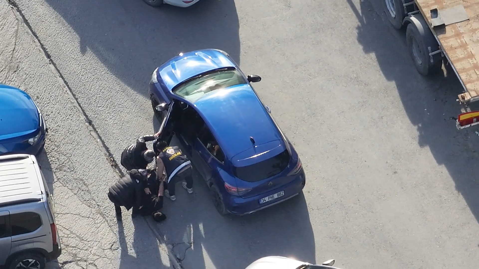 I S T A N B U L A V C I L A R D A D R O N I L E T A K I P E D I 1182980 351389-1