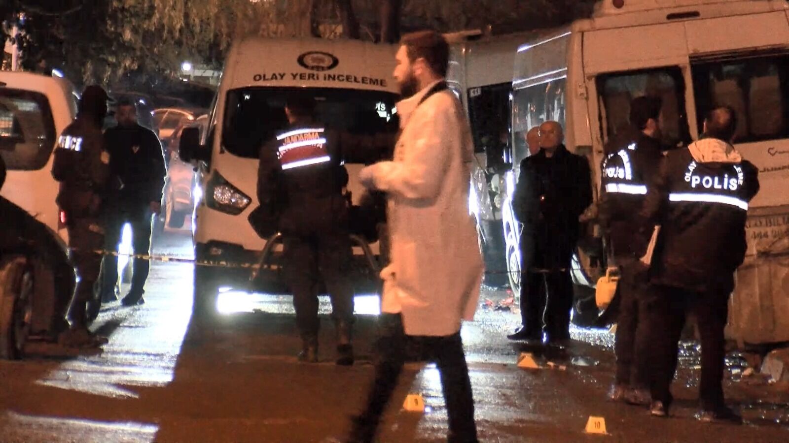 I S T A N B U L B A H C E L I E V L E R D E U Y U S T U R U C U O P 1189949 353585