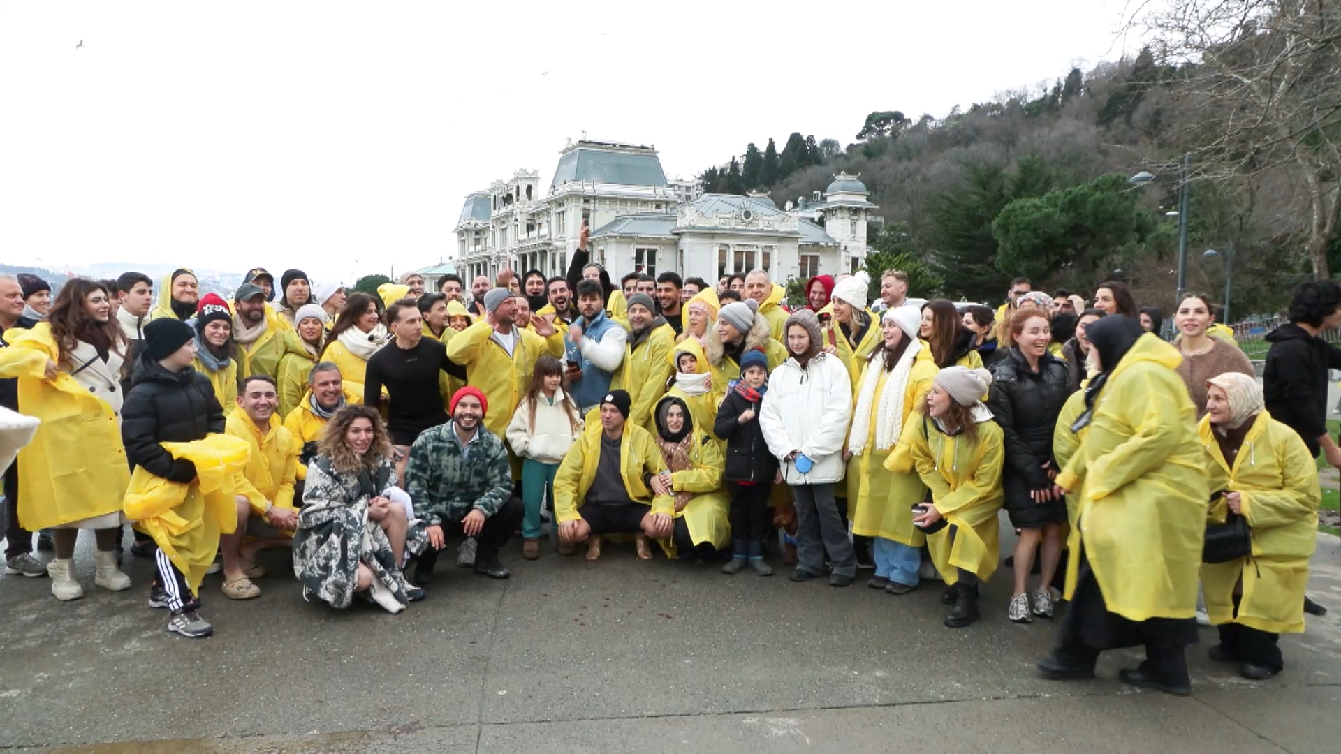 I S T A N B U L B E S I K T A S T A K A N S E R E D I K K A T I C 1144726 339887