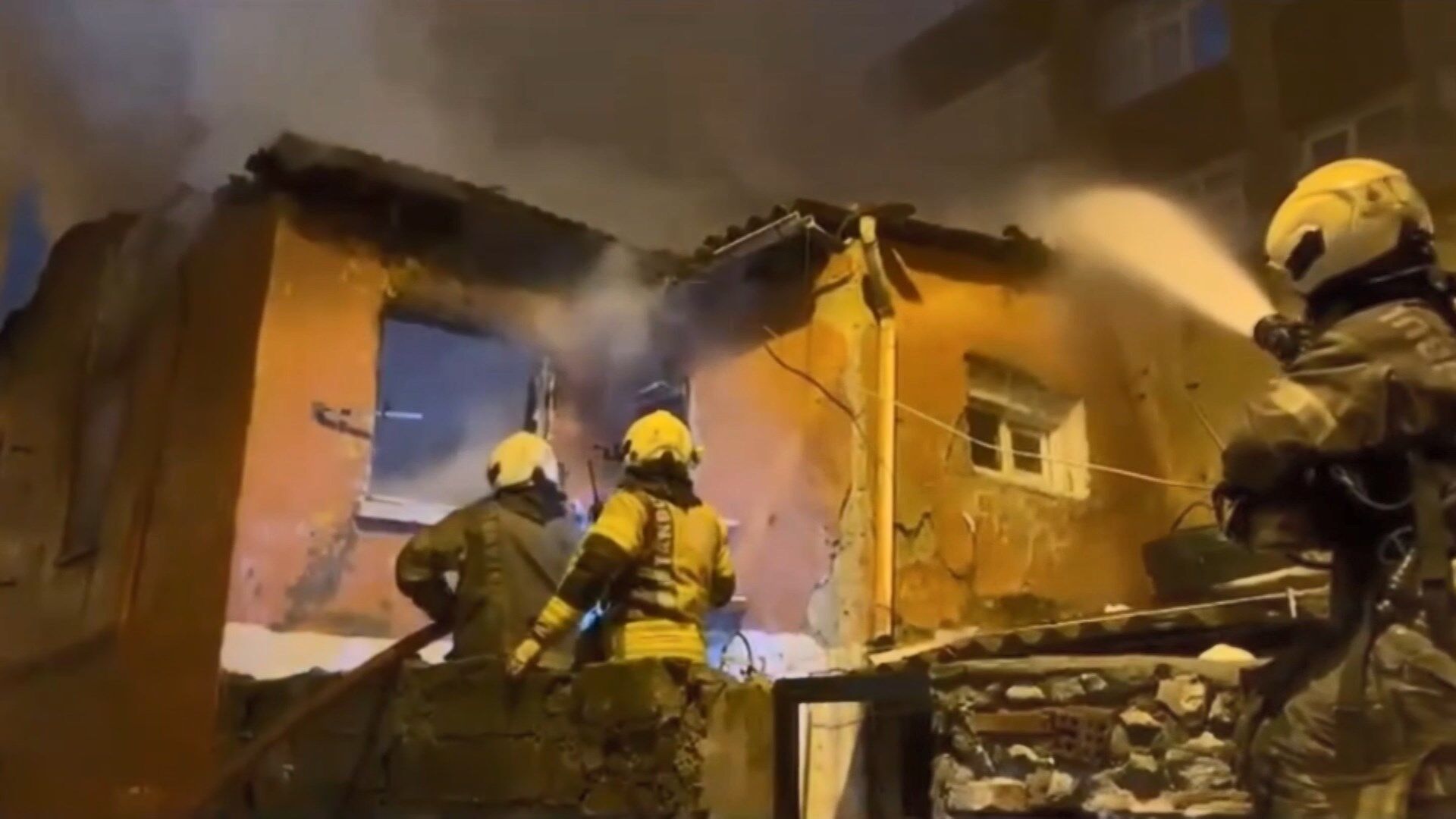 I S T A N B U L F A T I H’ T E 3 K A T L I M E T R U K B I N A D 1187955 353005