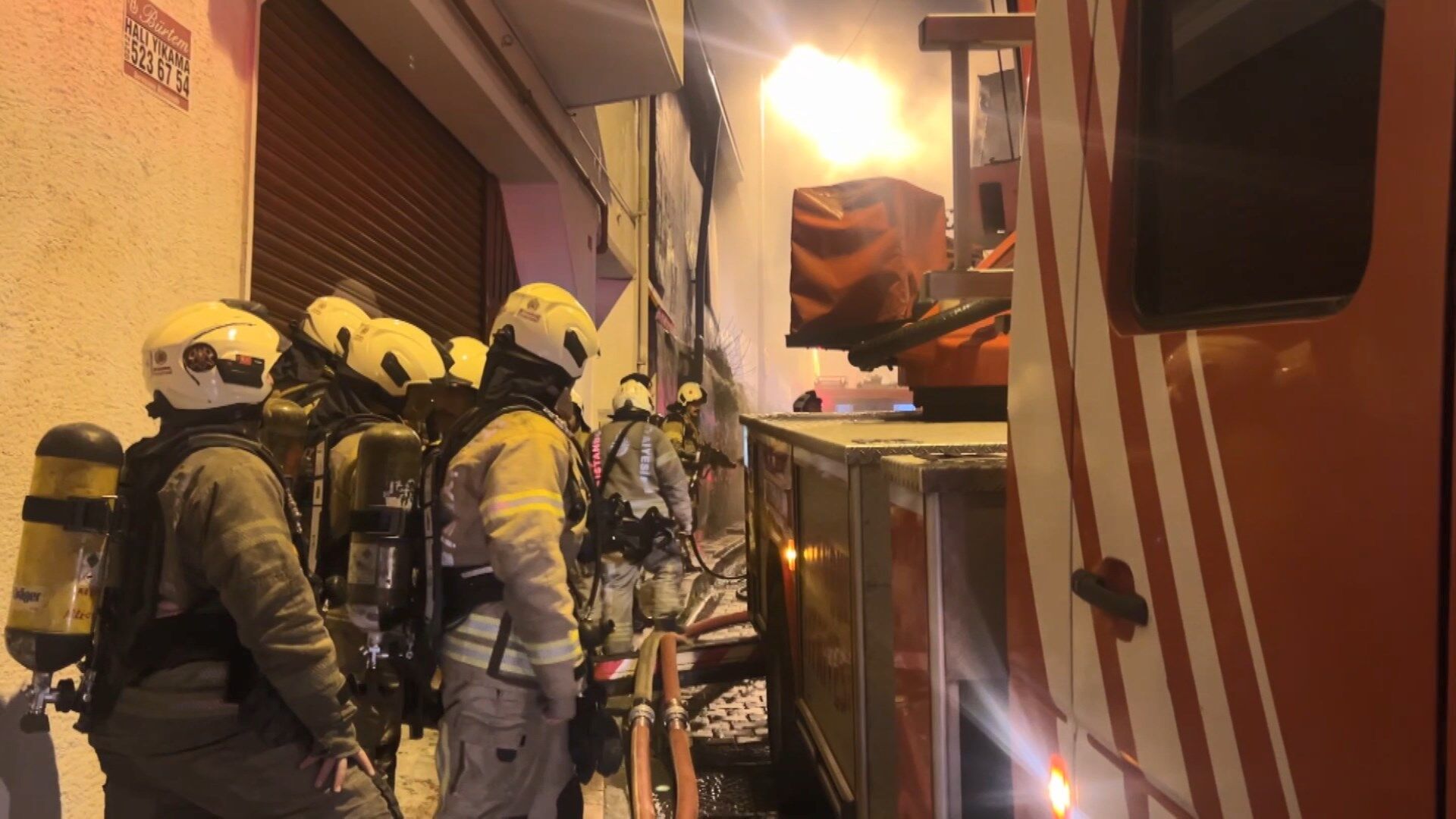 I S T A N B U L F A T I H’ T E 3 K A T L I M E T R U K B I N A D 1187962 353005