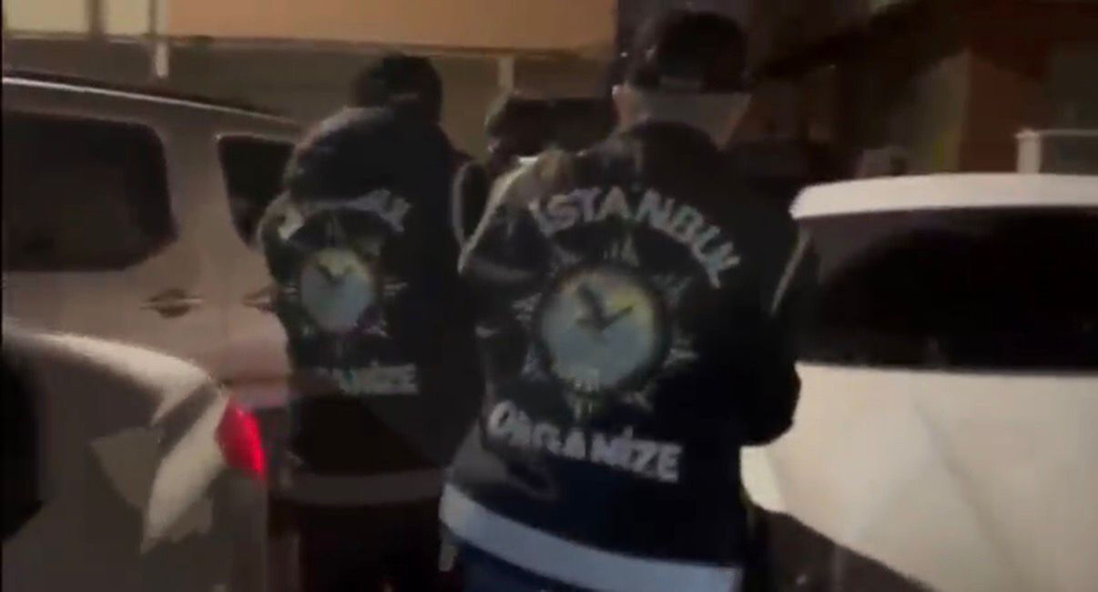 I S T A N B U L I S T A N B U L D A C O K S A Y I D A I S Y E R I 1190393 353720