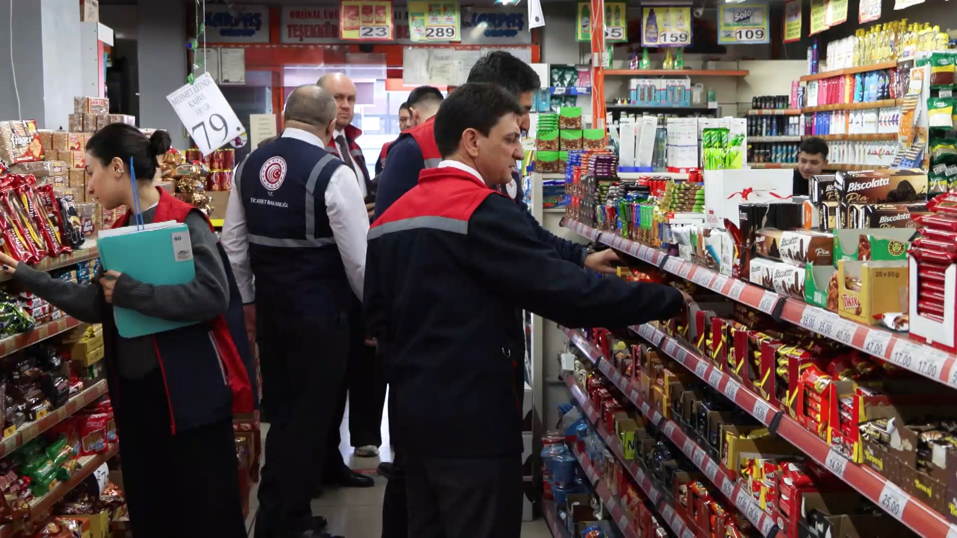 I S T A N B U L I S T A N B U L D A R A M A Z A N A Y I O N C E S I 1149996 341505