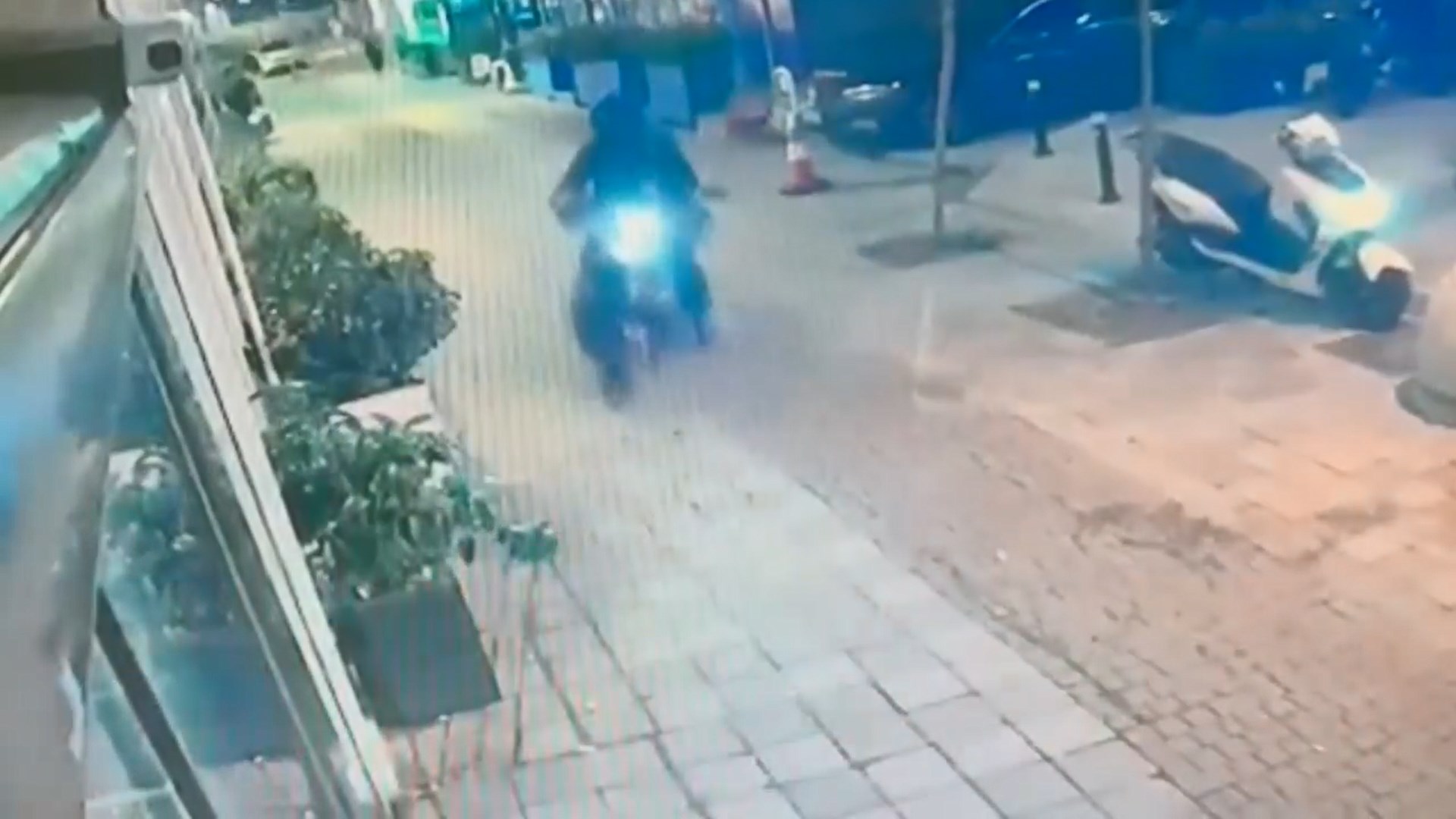 I S T A N B U L I S T A N B U L M E R K E Z L I 4 I L D E O R G A N 1165039 346085