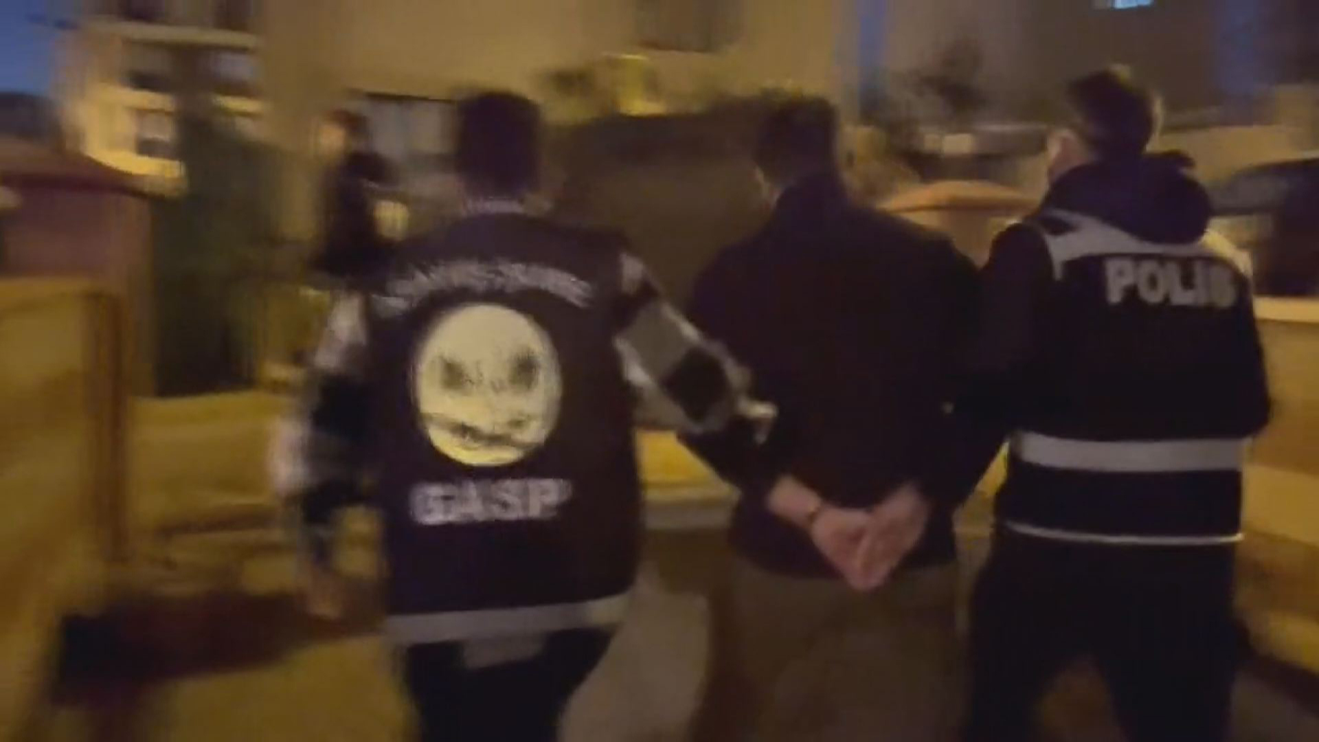 I S T A N B U L I S T A N B U L M E R K E Z L I 5 I L D E S U C O 1182877 351360