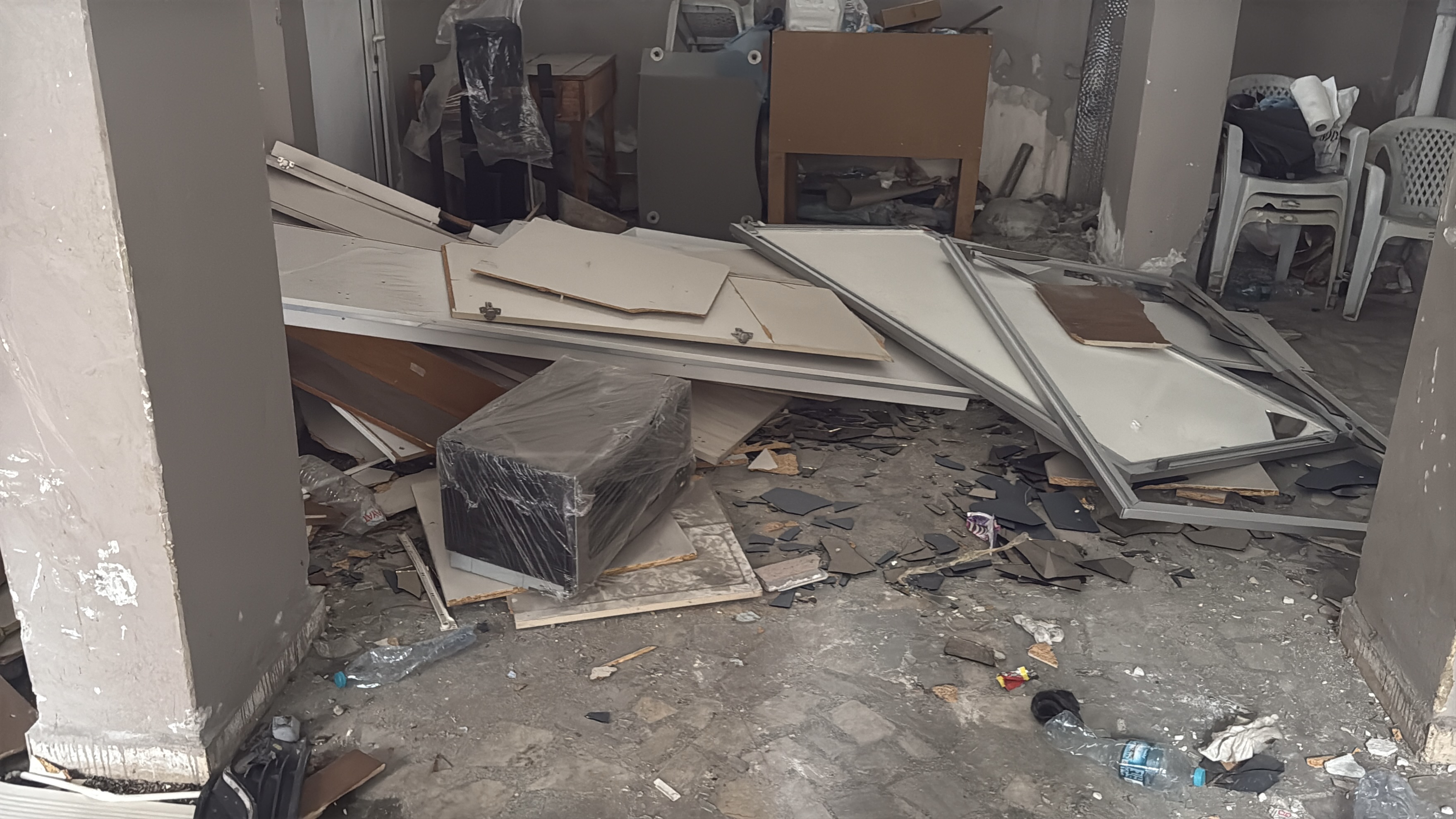 I S T A N B U L K A G I T H A N E’ D E E H L I Y E T I N I 3 A Y 1152806 342346