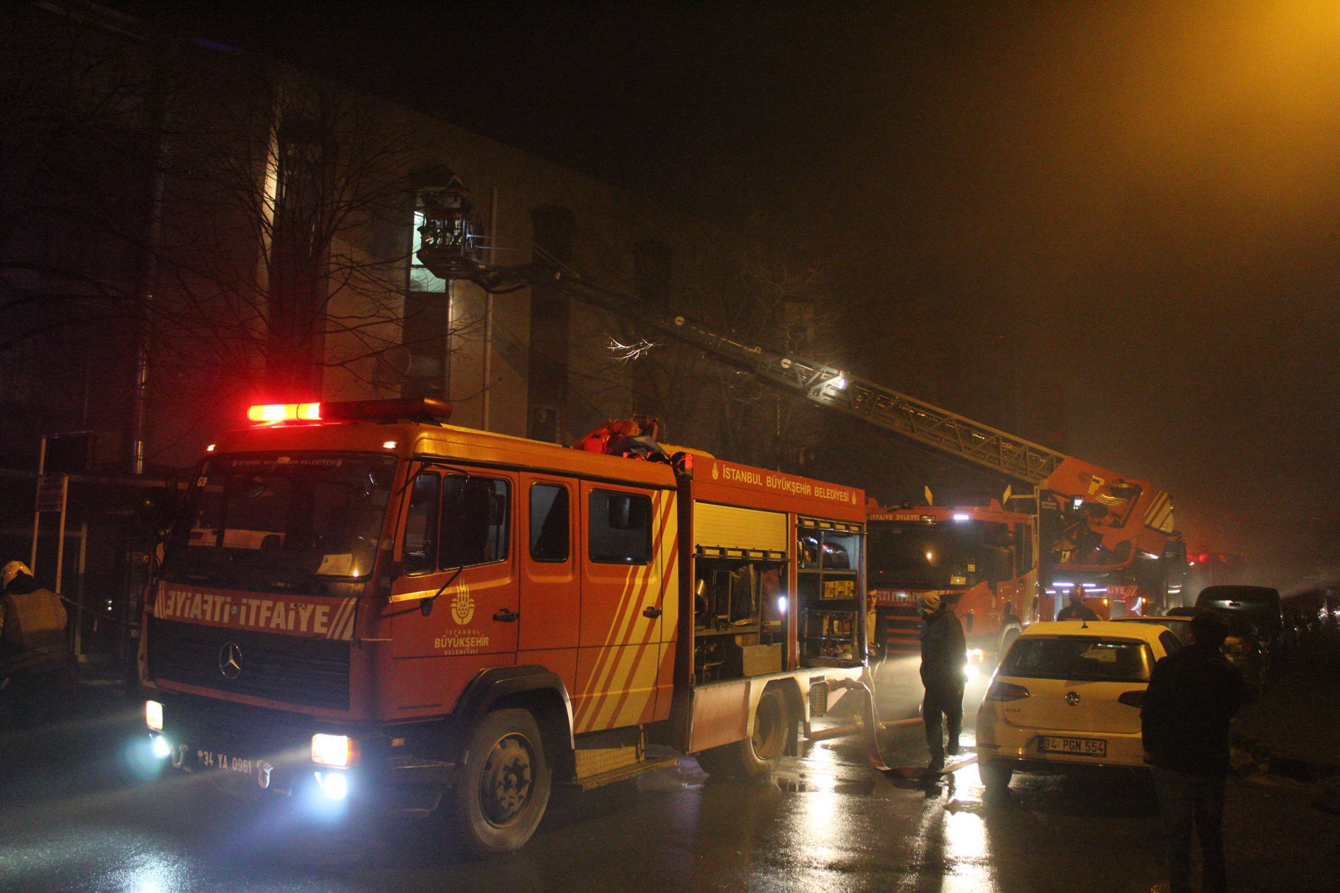 I S T A N B U L K A G I T H A N E D E M A R A N G O Z A T O L Y E S 1164987 346070