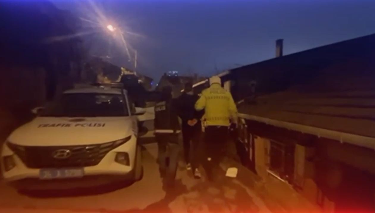 I S T A N B U L M E R K E Z L I 14 I L D E U Y U S T U R U C U O P E 1159830 344404