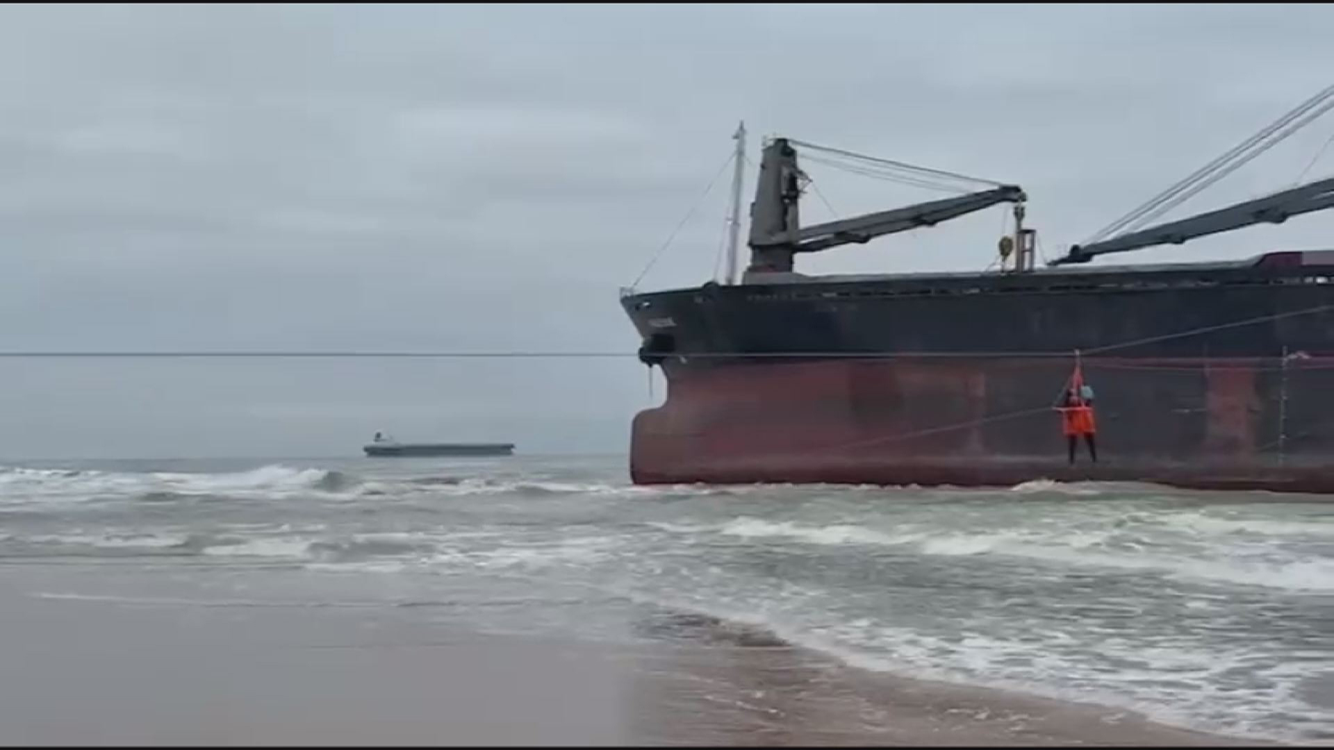 I S T A N B U L S A R I Y E R D E K A R A Y A O T U R A N G E M I 1150896 341788