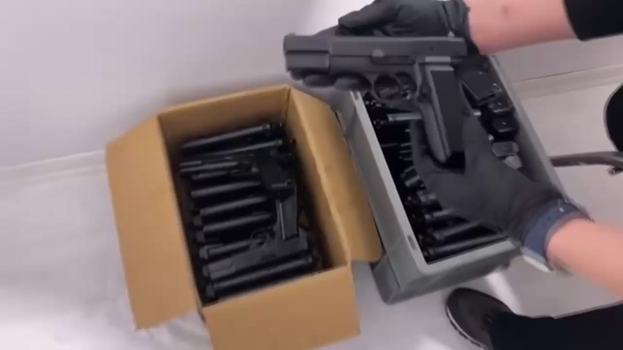 I S T A N B U L S U L T A N B E Y L I D E S I L A H I M A L A T I Y 1167212 346716