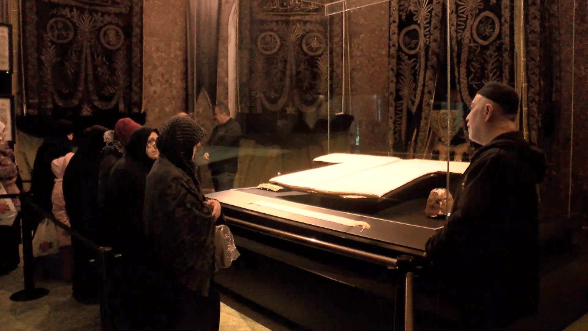 I S T A N B U L Z I Y A R E T E A C I L A N H I R K A I S E R I F 1179624 350415