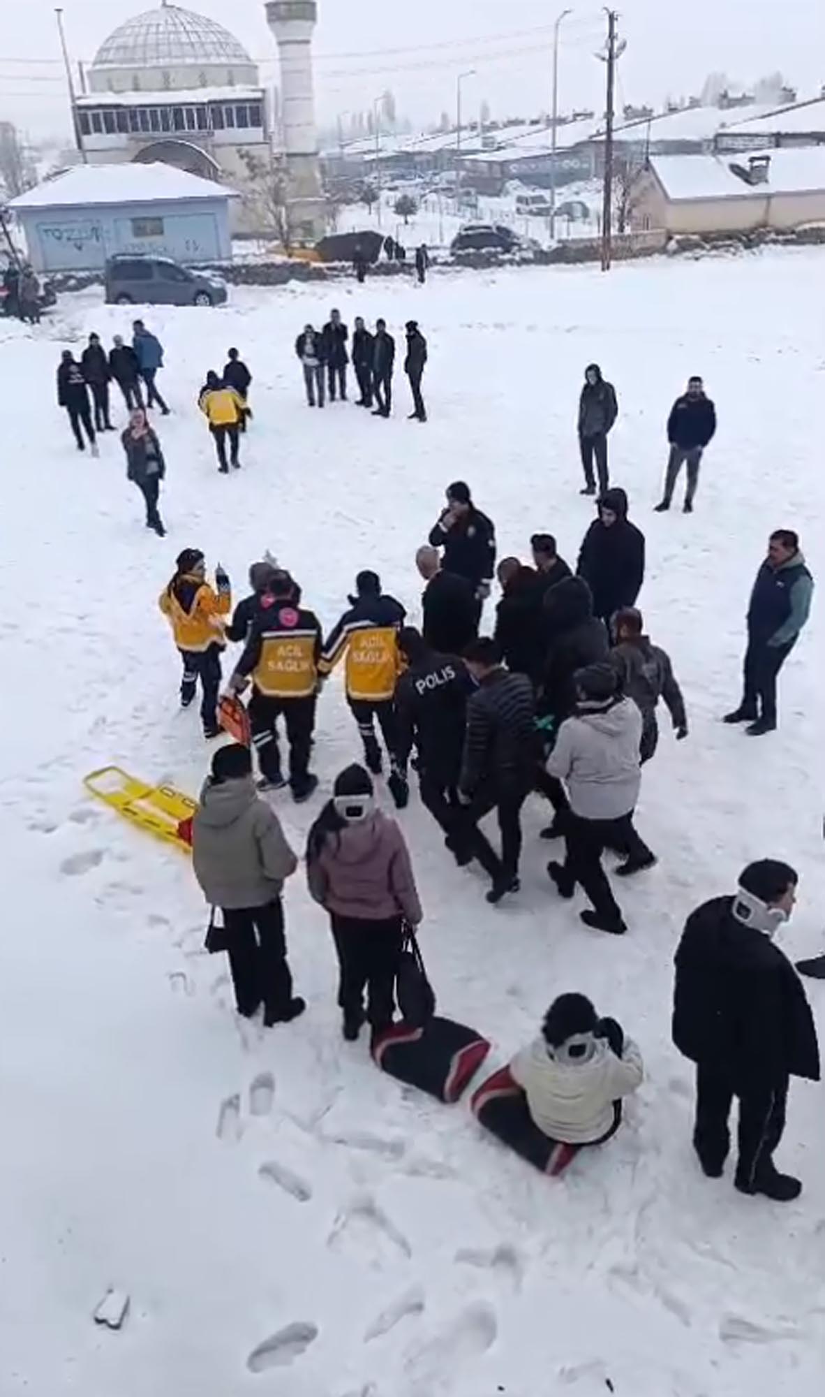 P A T N O S’ T A Y O L C U O T O B U S U D E V R I L D I 16 Y A R 1155497 343162