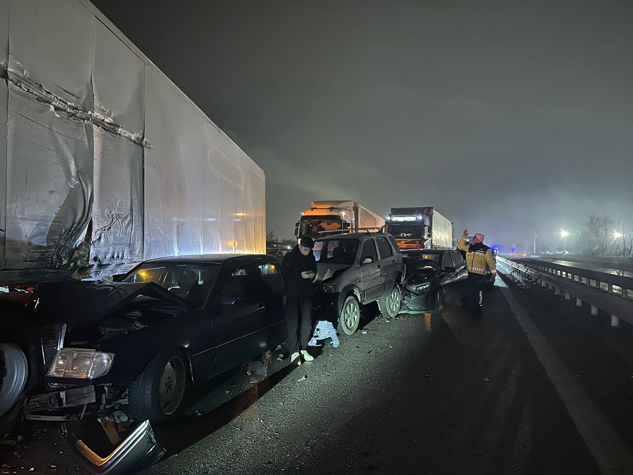 S A K A R Y A’ D A A N A D O L U O T O Y O L U N D A 17 A R A C I N 1181467 350941