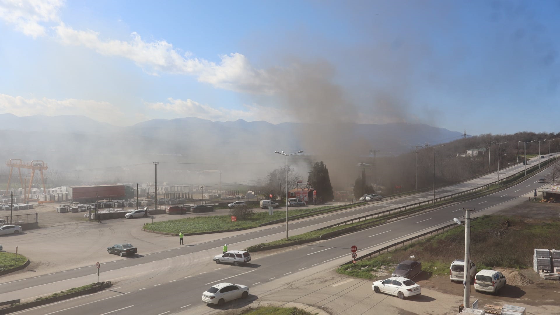 S A K A R Y A D A S E K E R L E M E F A B R I K A S I N D A Y A N G I N 1176543 349489