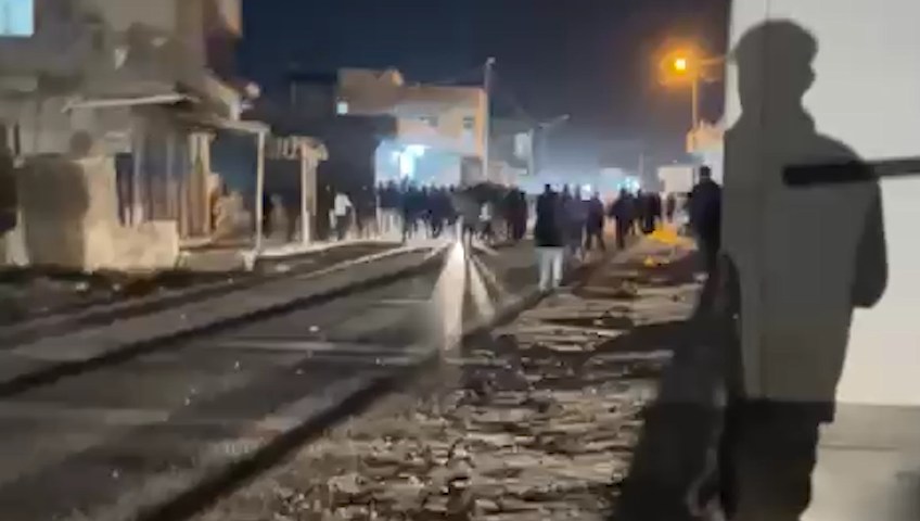 S A N L I U R F A D A H U S U M E T L I A I L E L E R A R A S I N D A 1179567 350405