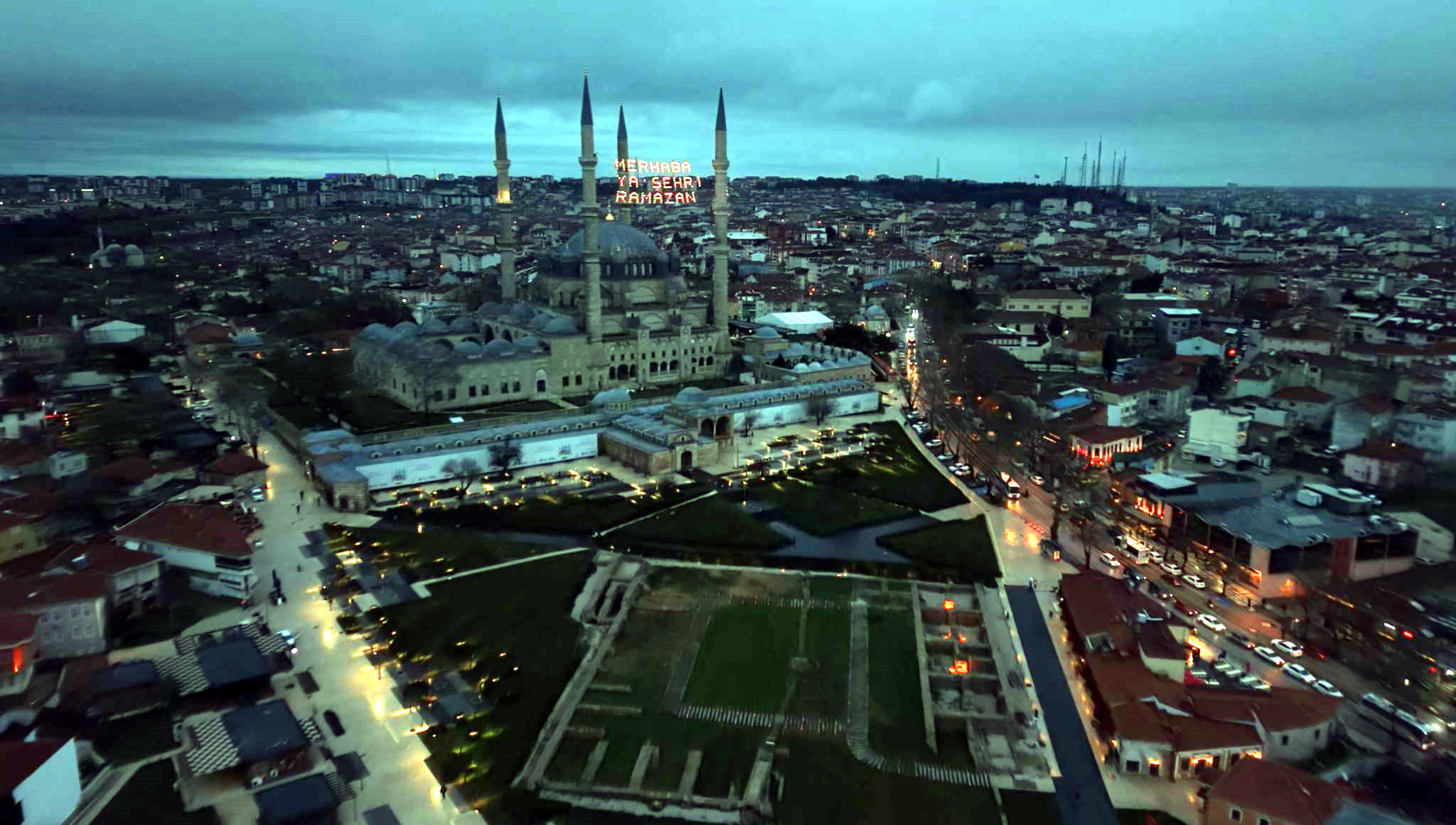 S E L I M I Y E C A M I S I R A M A Z A N I N I L K G U N U I B A D 1172216 348216