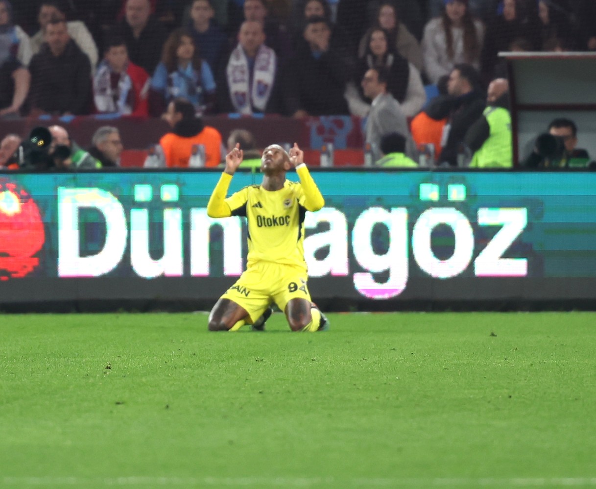 T R A B Z O N S P O R F E N E R B A H C E F O T O G R A F L A R 1168377 347058