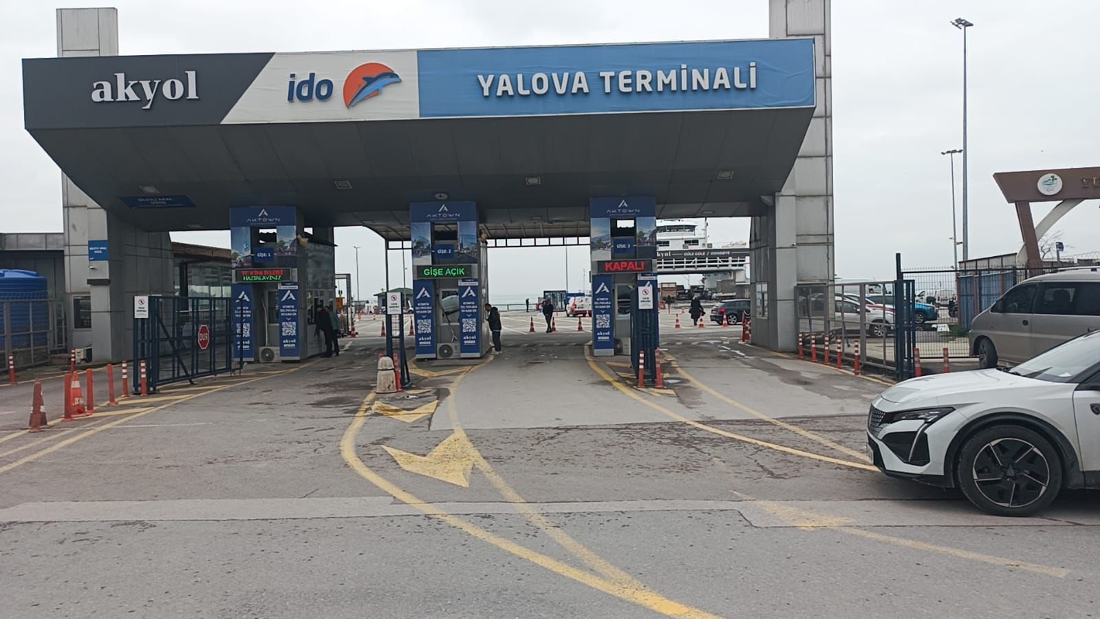 Y A L O V A’ D A D E N I Z D E K A D I N C E S E D I B U L U N D U 1148261 341024