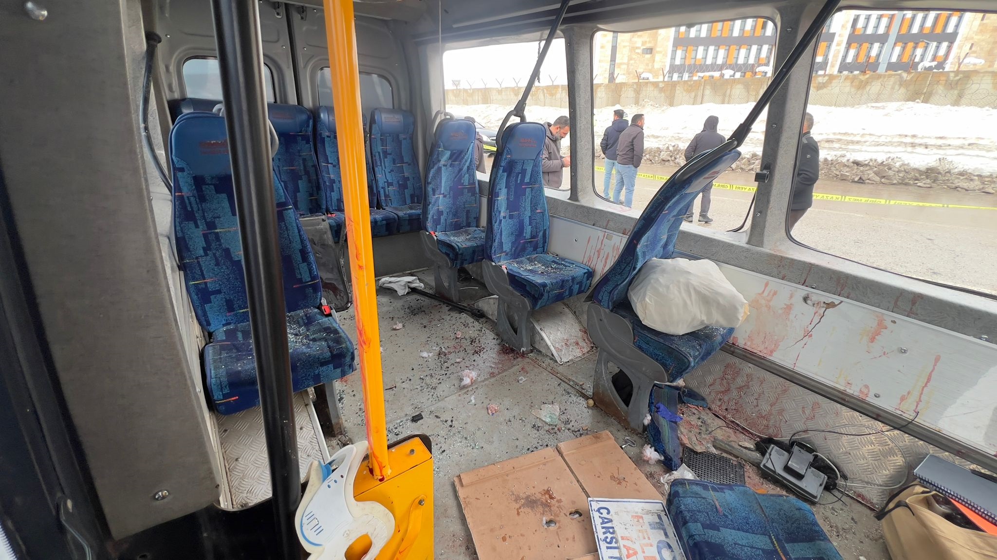 Y U K S E K O V A D A H A L K O T O B U S U Y L E M I N I B U S C A R 1145688 340167