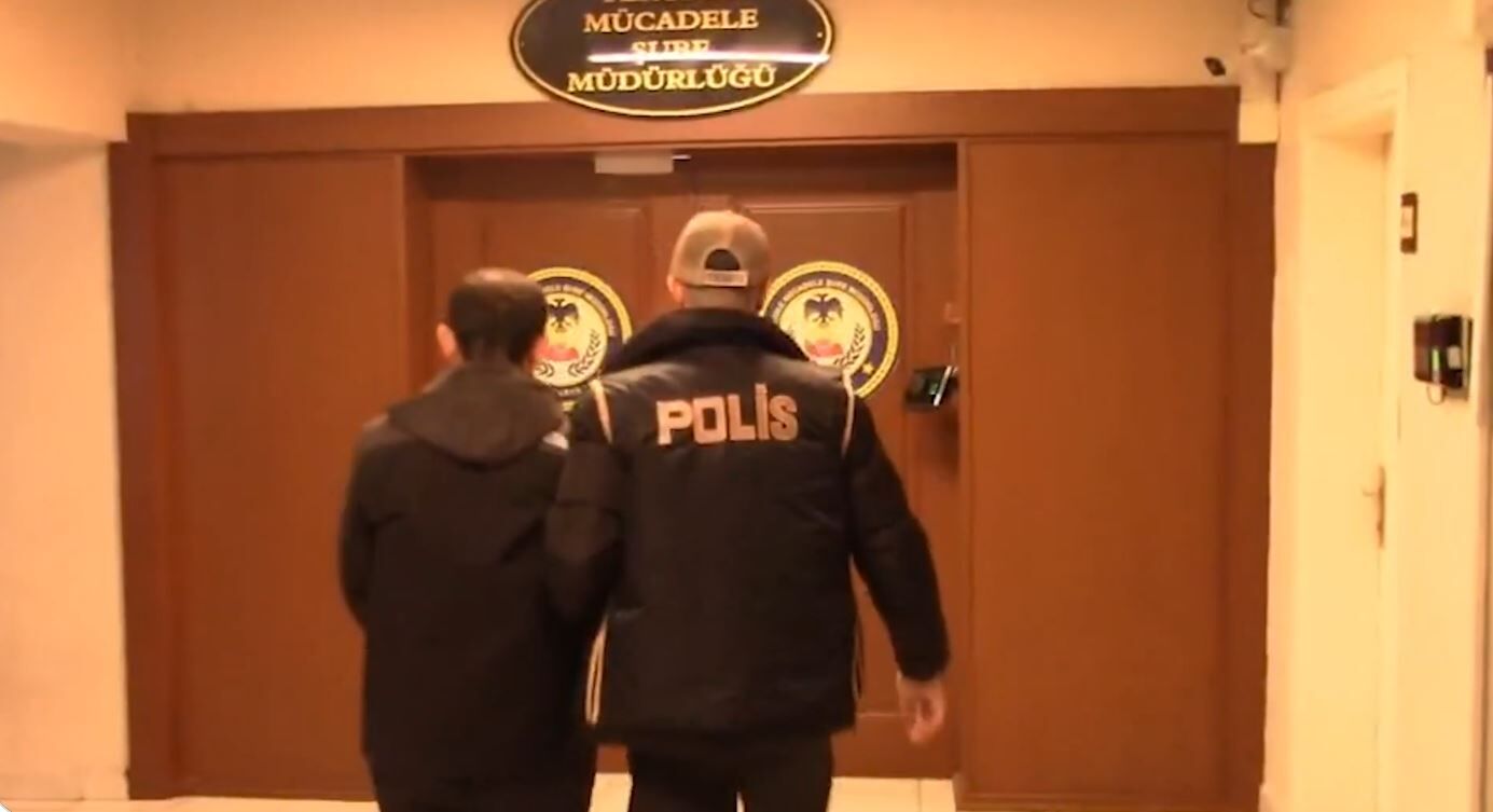 35 I L D E D E A S O P E R A S Y O N U 22 T U T U K L A M A 1195257 355363