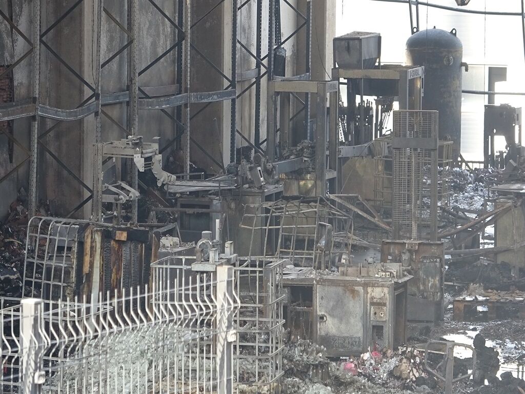 7 I S C I N I N O L D U G U K O Z M E T I K F A B R I K A S I N D A K I 1047467 364705