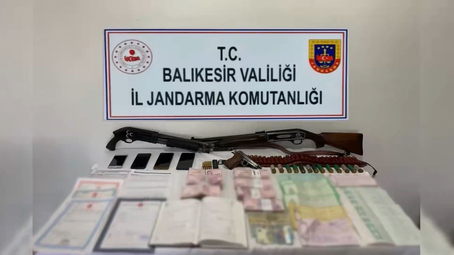 8 I L D E 10 O R G A N I Z E S U C O R G U T U N E O P E R A S Y O 1215514 361431