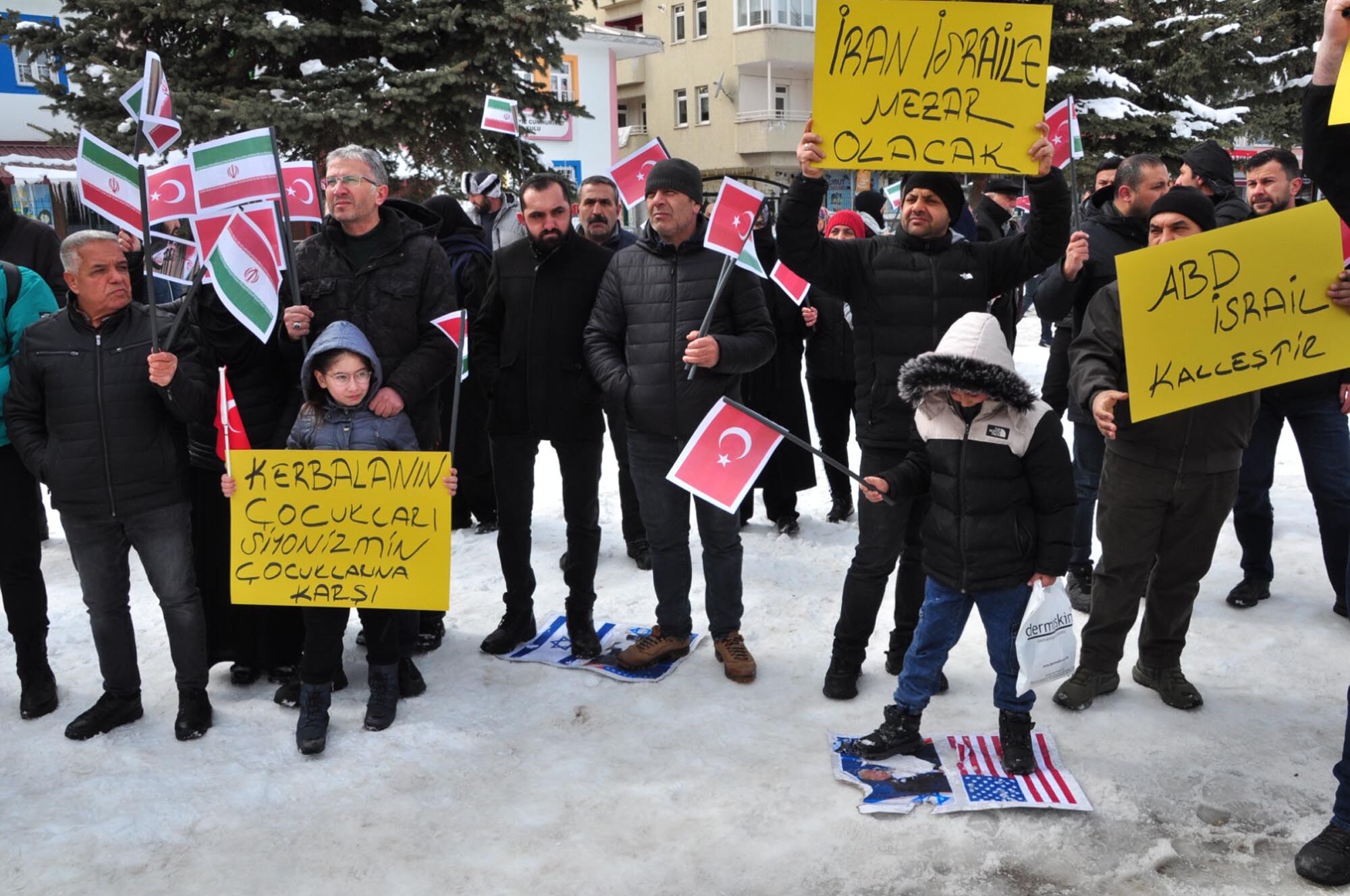 A B D V E I S R A I L K A R S’ T A P R O T E S T O E D I L D I 1202260 357488