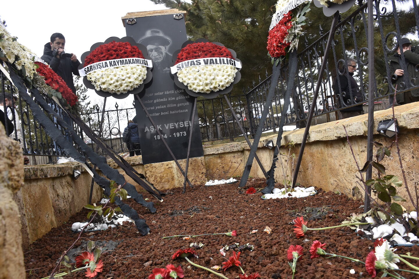 A S I K V E Y S E L V E F A T I N I N 53 U N C U Y I L D O N U M 1225439 364387