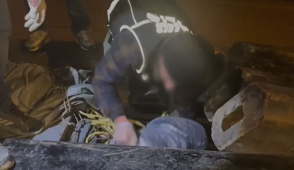 C E K I C I Y E S A K L A N M I S 1 M I L Y O N 260 B I N U Y U S 1218438 362321