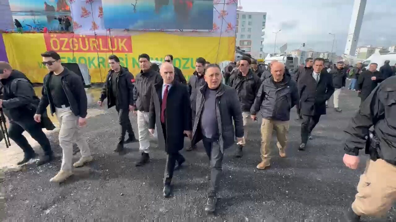 D I Y A R B A K I R D A N E V R U Z K U T L A M A L A R I B A S L A D I 1222915 363616-1