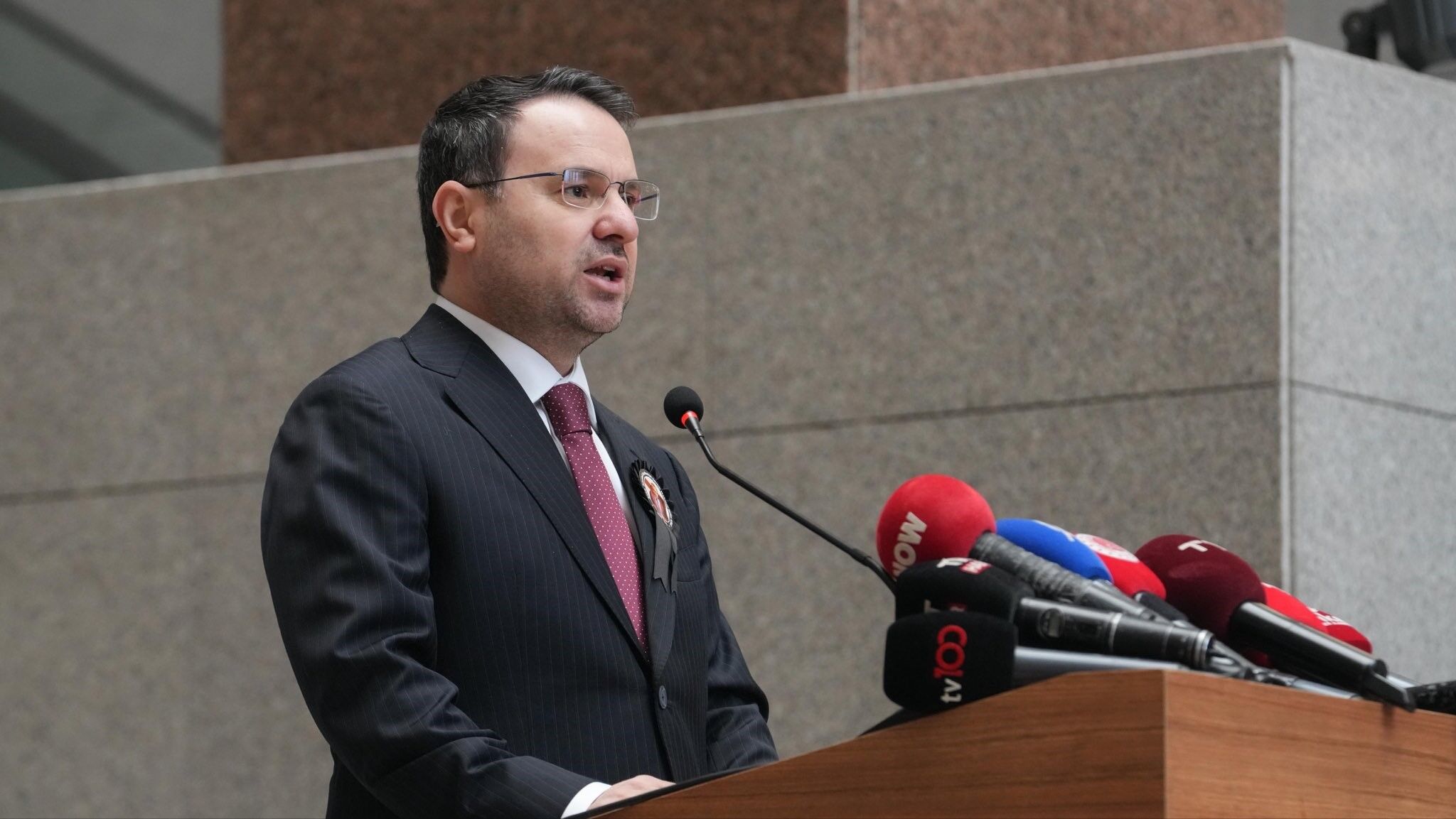 I S T A N B U L B A K A N G U R L E K A D A L E T T E S K I L A T I 1237708 368113