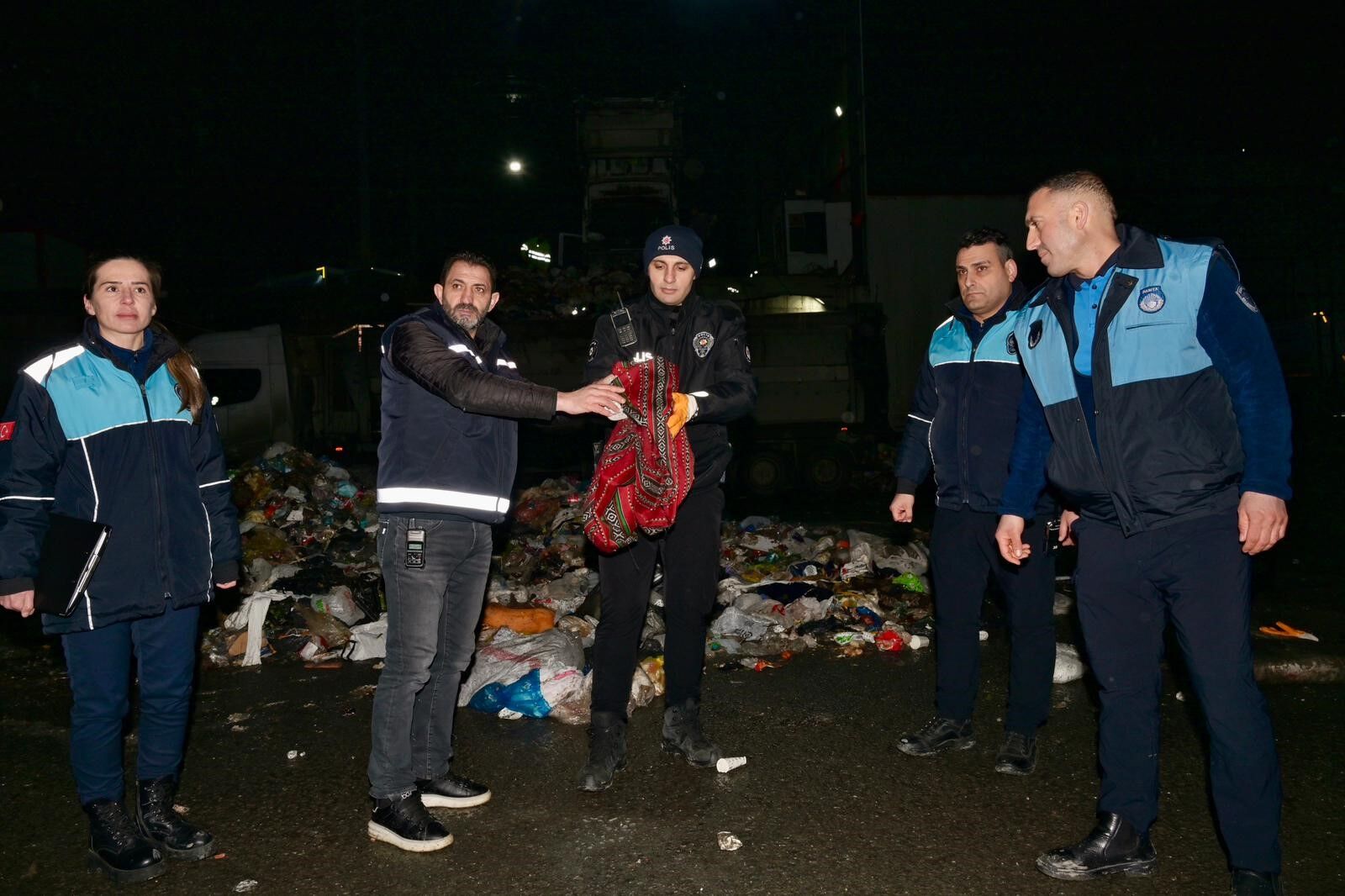 I S T A N B U L E S E N Y U R T T A I S C I L E R I N C O P T E B U 1230266 365929