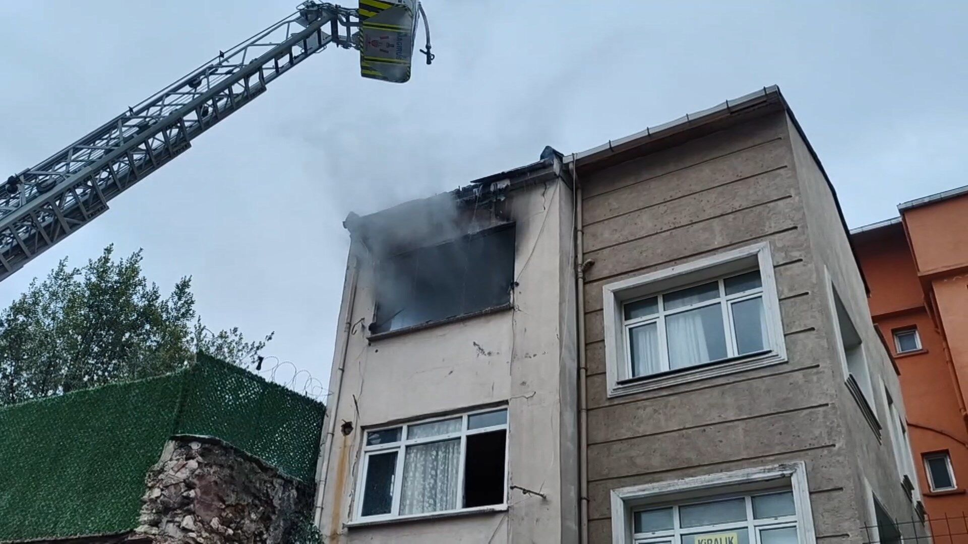 I S T A N B U L F A T I H T E 2 K A T L I B I N A D A C I K A N 1211887 360388