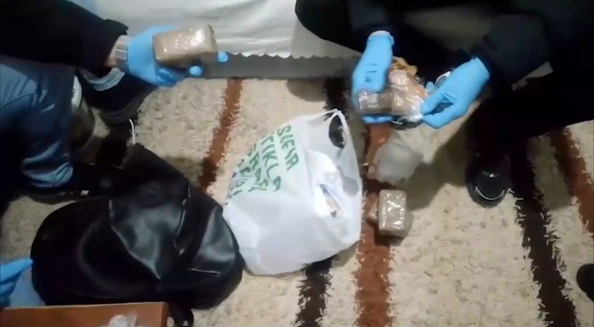 I S T A N B U L I S T A N B U L D A 5 I L C E D E U Y U S T U R U 1214648 361192