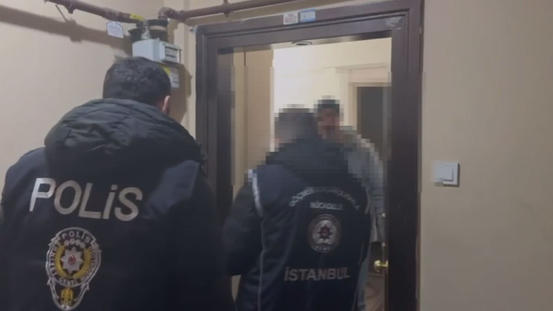 I S T A N B U L I S T A N B U L M E R K E Z L I 4 I L D E Y A S A 1231554 366168