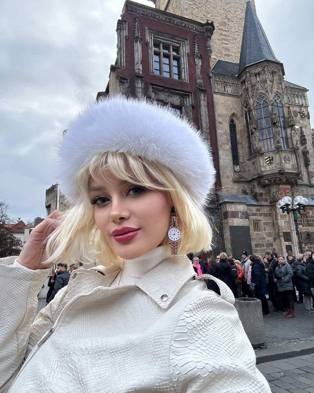 I S T A N B U L K A G I T H A N E D E M O D A T A S A R I M C I S I 1210048 359842