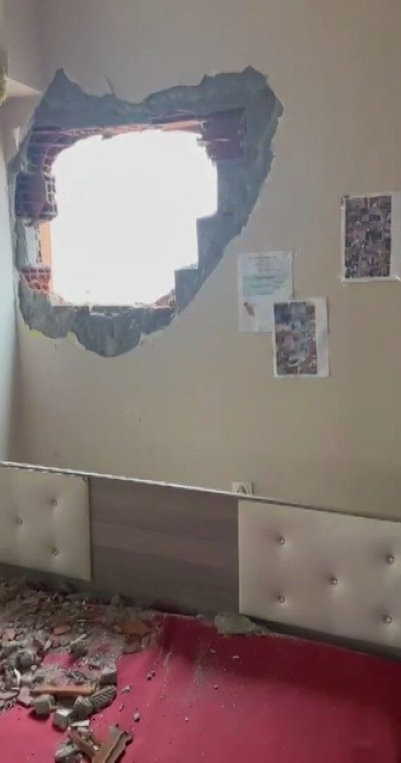 I S T A N B U L K U C U K C E K M E C E D E I S M A K I N E S I Y 1226751 364821