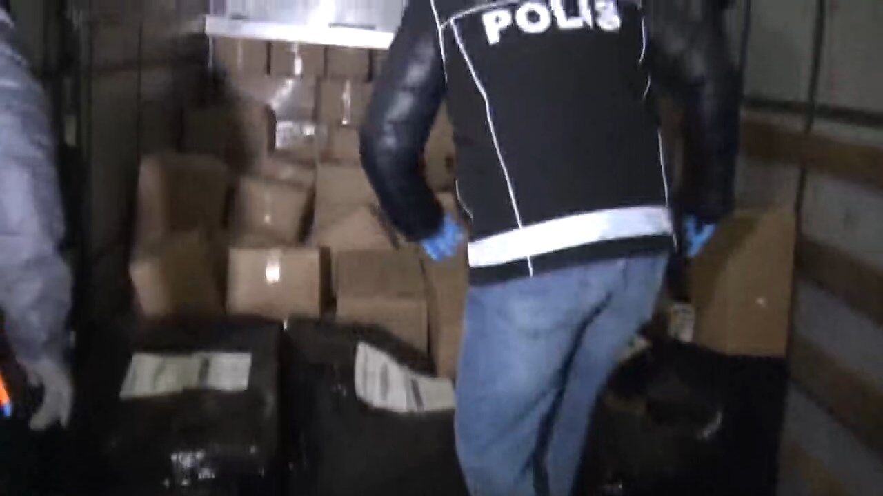 I S T A N B U L K U C U K C E K M E C E D E U Y U S T U R U C U O P E 1213615 360869