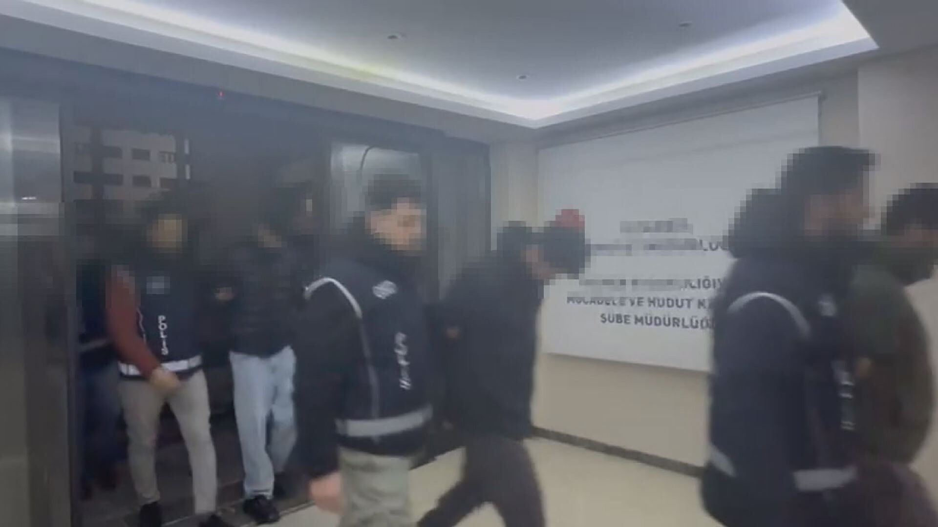 I S T A N B U L S A H T E B E L G E L E R L E I K A M E T I Z N I D 1208507 359376