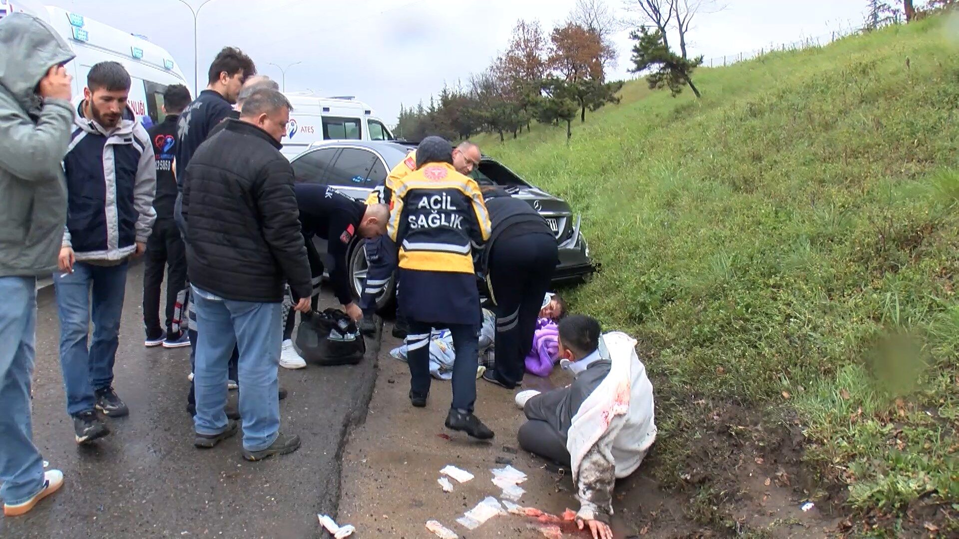 I S T A N B U L T U Z L A T E M O T O Y O L U N D A K A Z A Y A P 1221586 363229