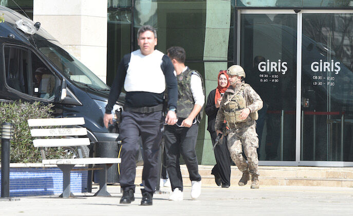 K A Y M A K A M L I K B I N A S I N D A A T E S A C I P K E N D I N I 1215296 361372