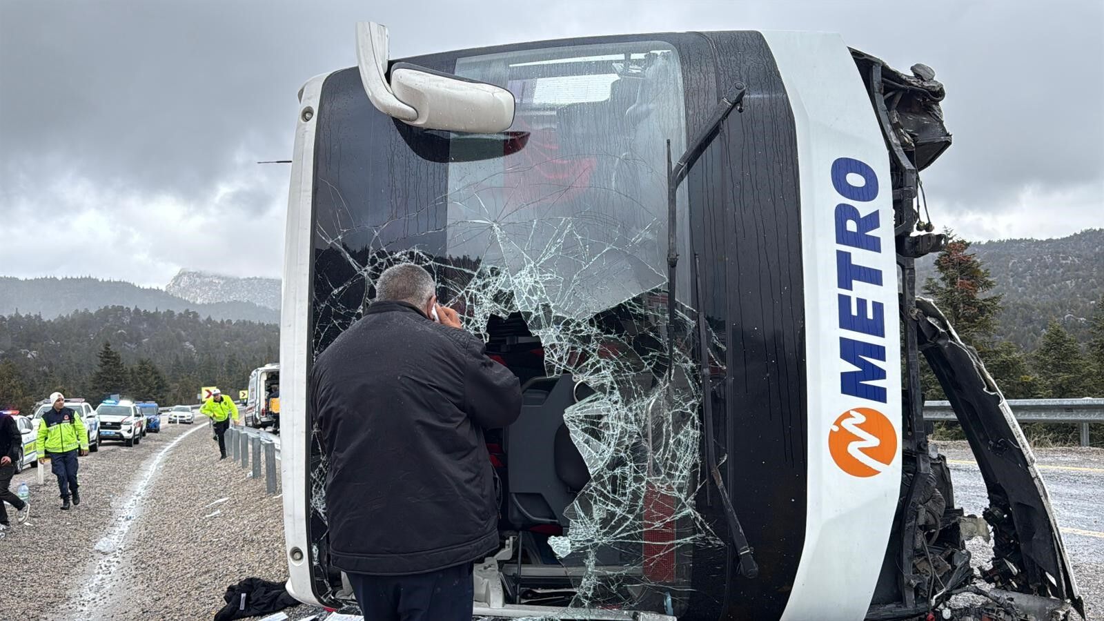 K O N Y A A N T A L Y A K A R A Y O L U N D A Y O L C U O T O B U S U 1225524 364405