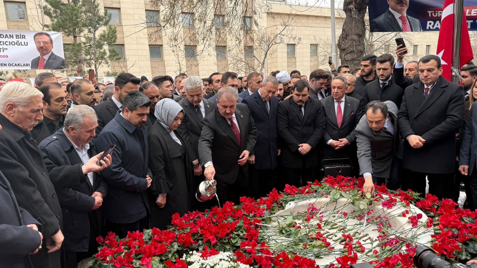 M U H S I N Y A Z I C I O G L U M E Z A R I B A S I N D A A N I L D I 1227950 365240