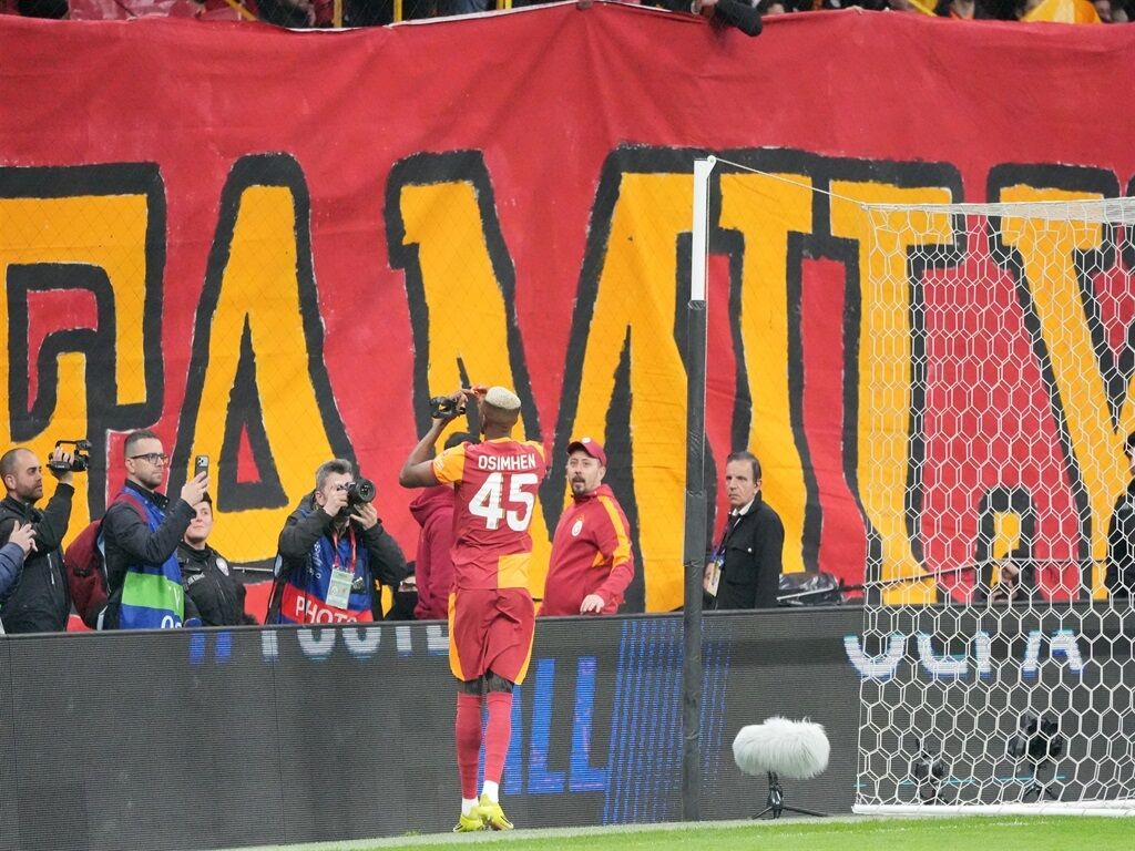 O S I M H E N D E N K O R E O G R A F I Y O R U M U G A L A T A S A R 1206871 358869